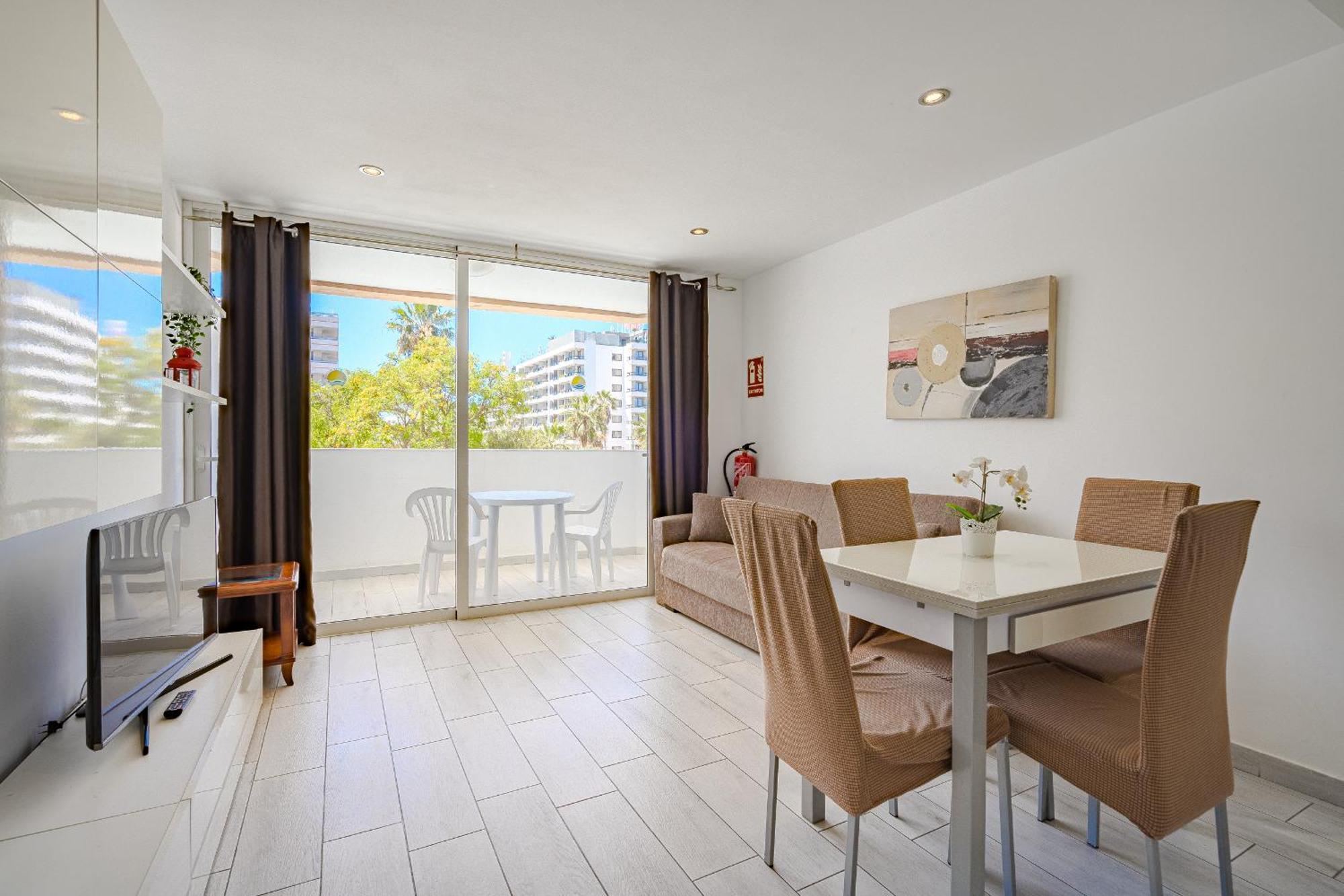 Un dormitorio en Playa de las Américas Costa Adeje  Exterior foto