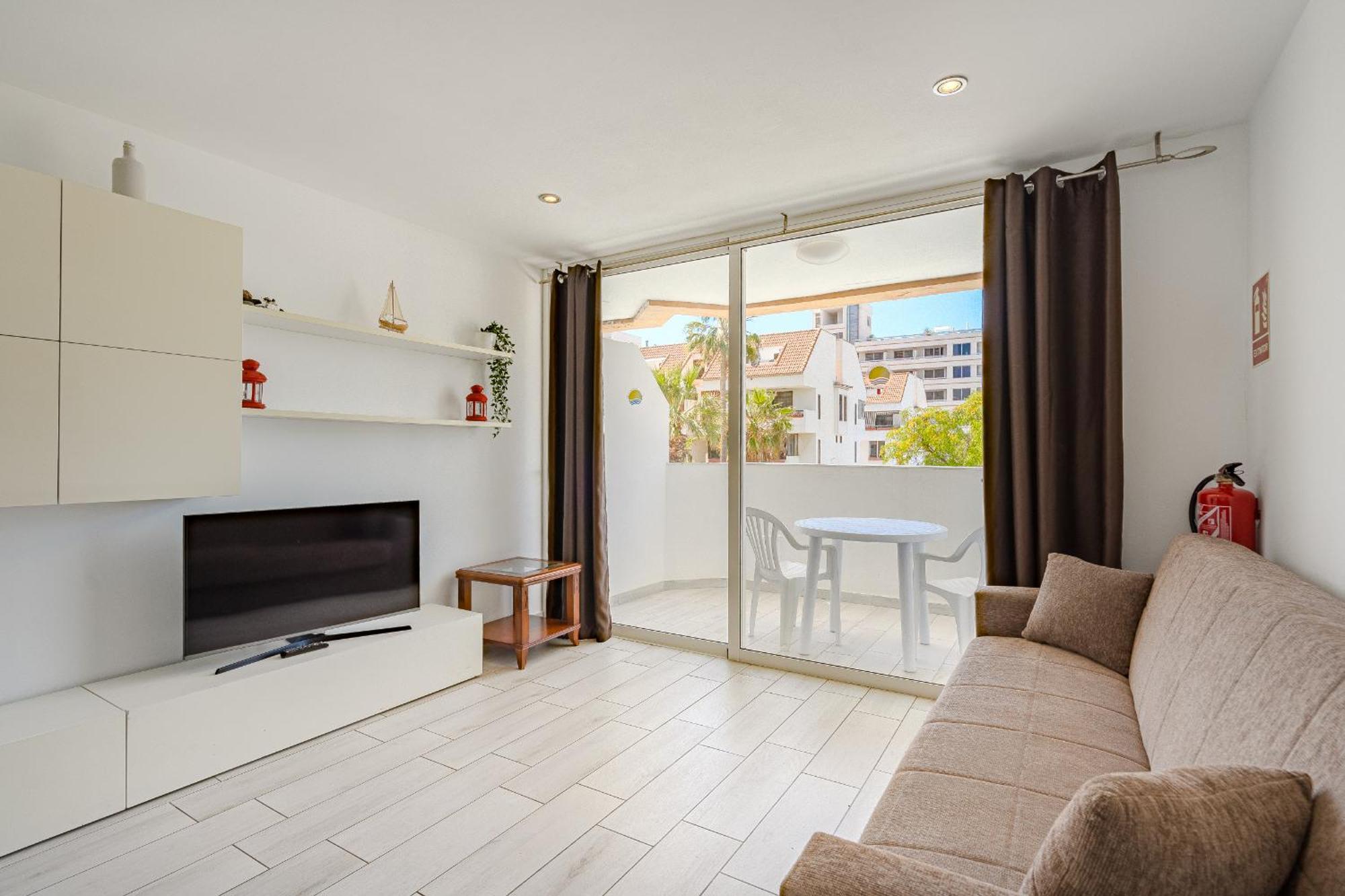 Un dormitorio en Playa de las Américas Costa Adeje  Exterior foto