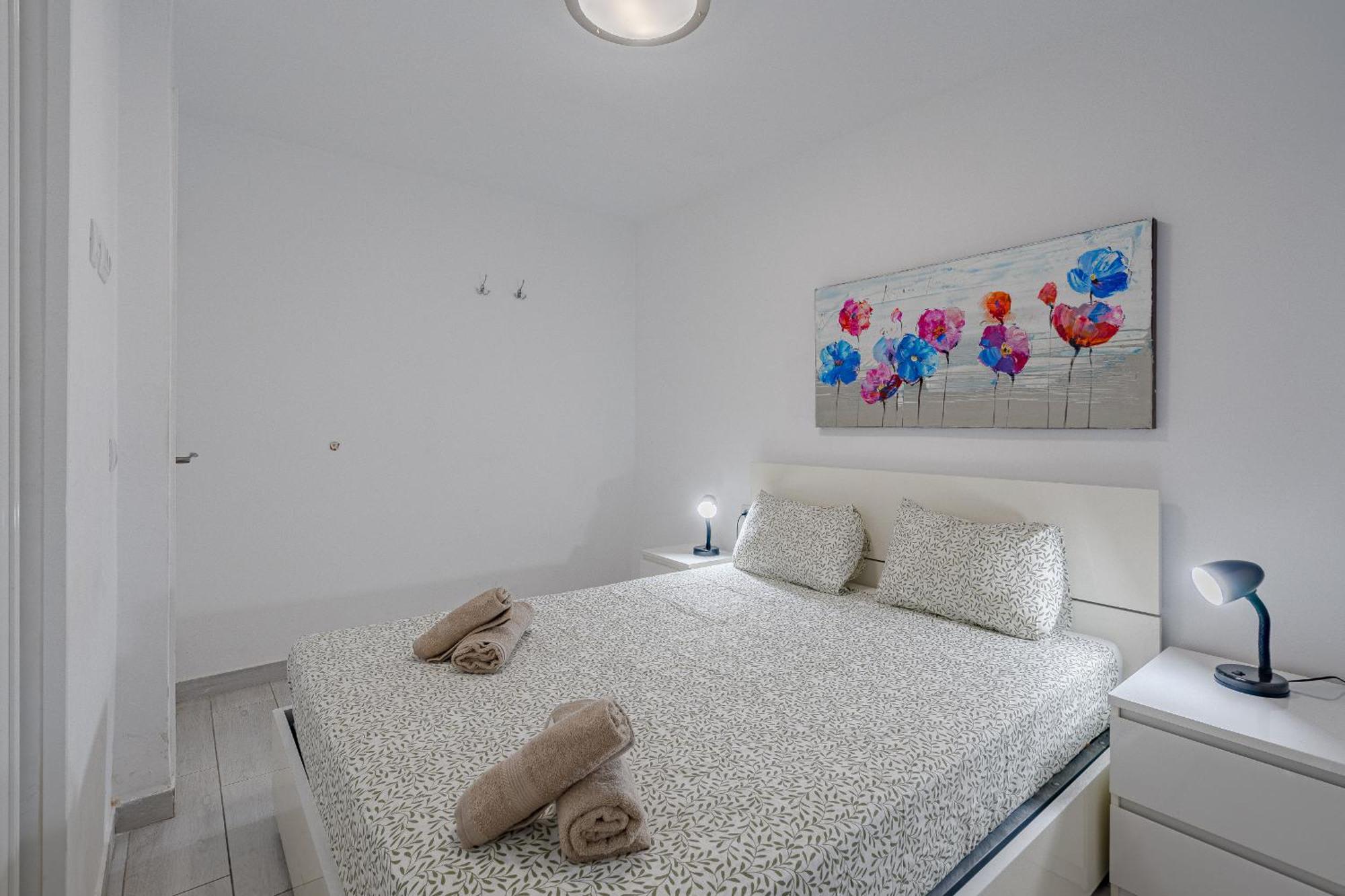 Un dormitorio en Playa de las Américas Costa Adeje  Exterior foto